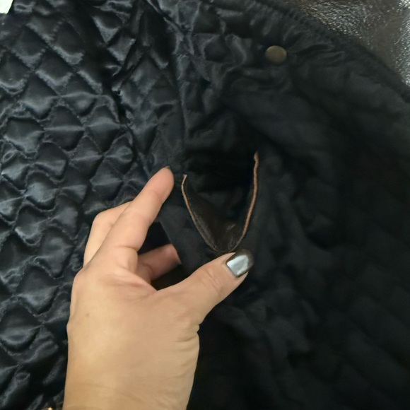 Harley-Davidson Quilted Jacket Label with Brown and Gold Accents - Picture 11 of 11